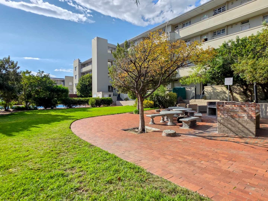 3 Bedroom Property for Sale in Zonnebloem Western Cape